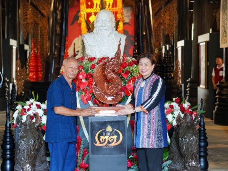 Thawan Duchanee Arts and Culture Prize  